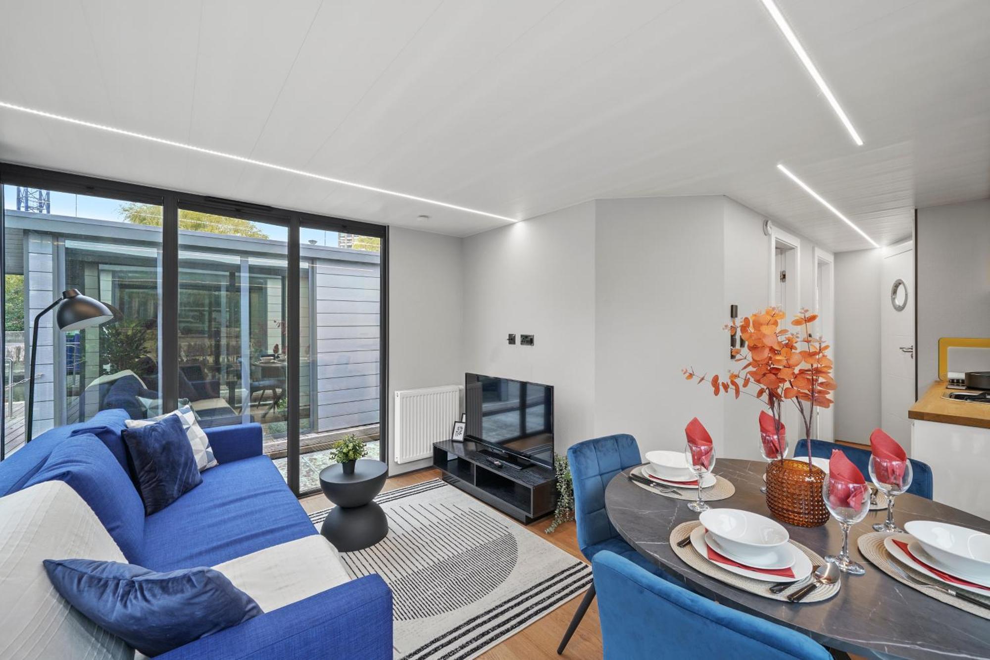Unique Water Lodge In London - Sleeps 6 Exterior photo